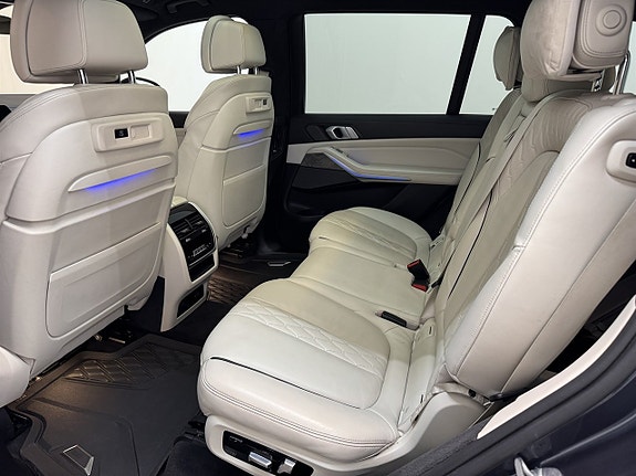 BMW X7 26 of 27