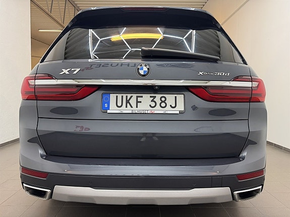 BMW X7 6 of 27