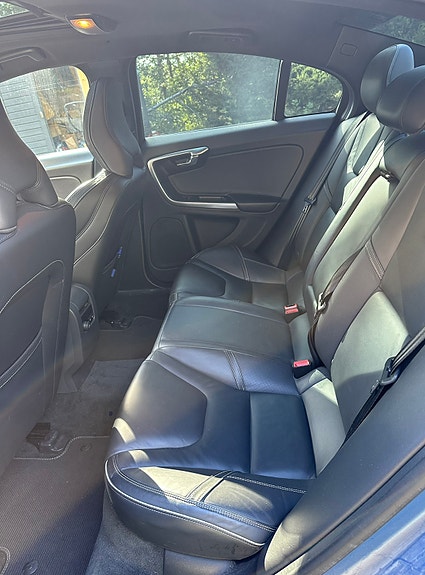 Volvo S60 12 of 14