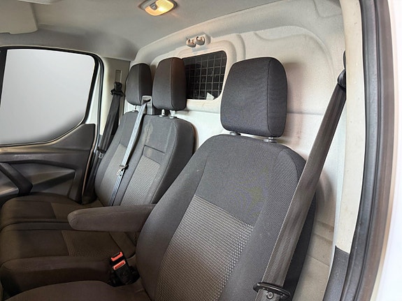 Ford Transit Custom 10 of 15