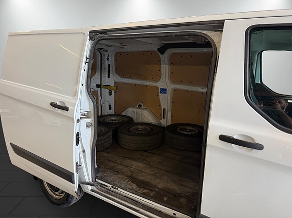 Ford Transit Custom 5 of 15