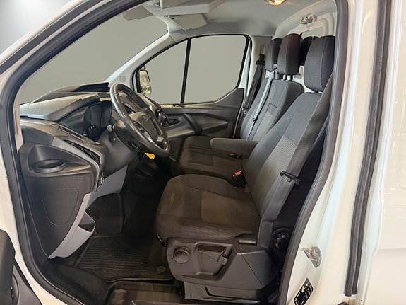 Ford Transit Custom 9 of 15