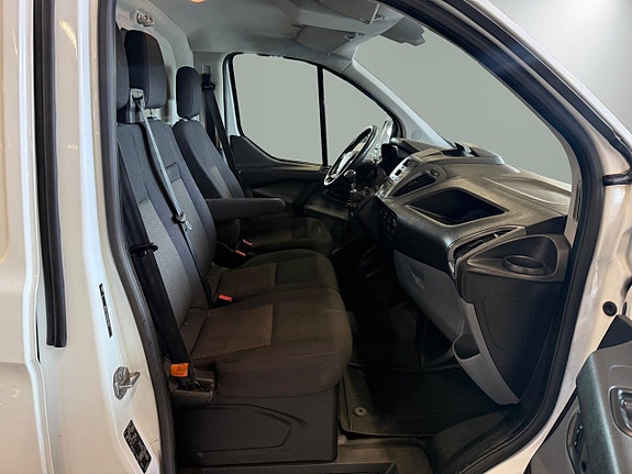 Ford Transit Custom 14 of 15