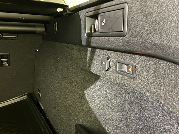 Volkswagen Passat 13 of 14