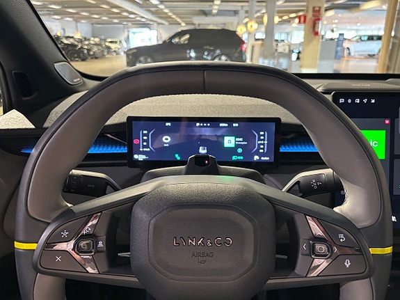 Lynk & Co 02 9 of 22