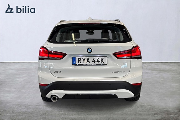 BMW X1 4 of 18