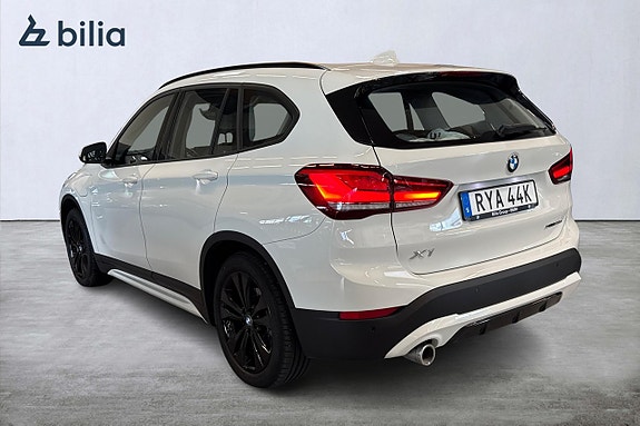 BMW X1 2 of 18