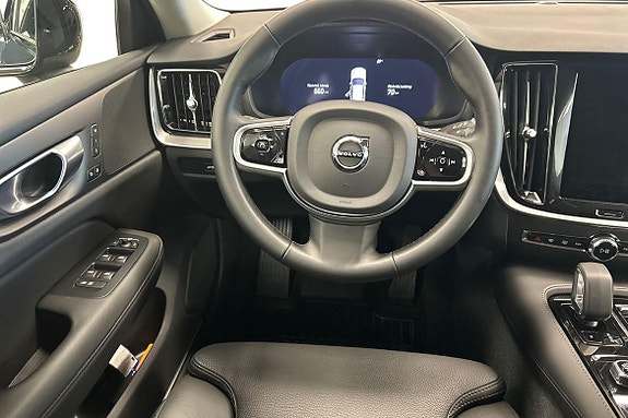 Volvo V60 11 of 30