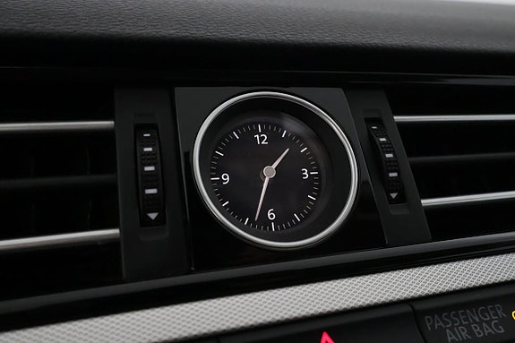 Volkswagen Passat 30 of 30