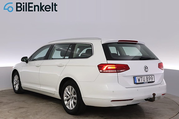 Volkswagen Passat 6 of 30
