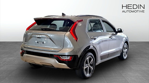 Kia Niro 2 of 9