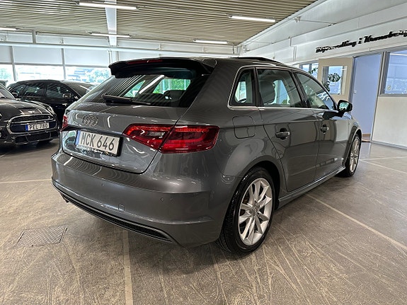 Audi A3 3 of 17