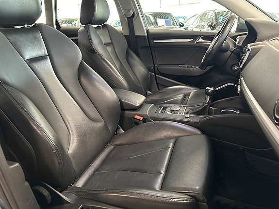 Audi A3 9 of 17