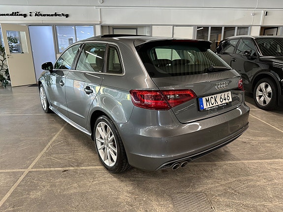 Audi A3 4 of 17