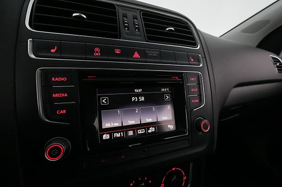 Volkswagen Polo 18 of 30
