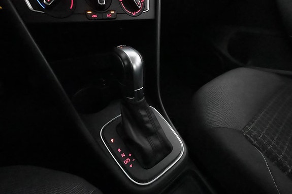 Volkswagen Polo 22 of 30