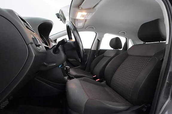 Volkswagen Polo 13 of 30