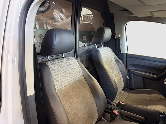 Volkswagen Caddy 13 of 16
