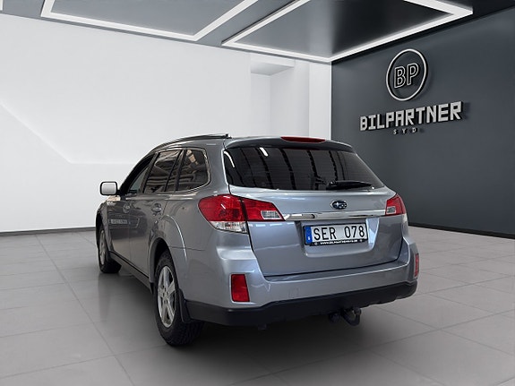 Subaru Outback 7 of 16