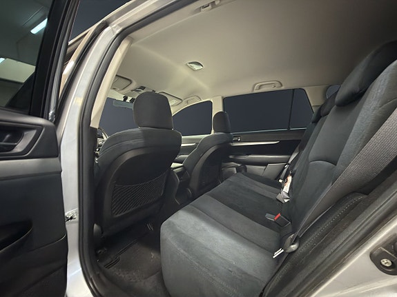 Subaru Outback 9 of 16
