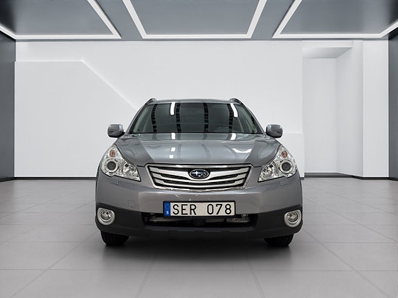 Subaru Outback 3 of 16