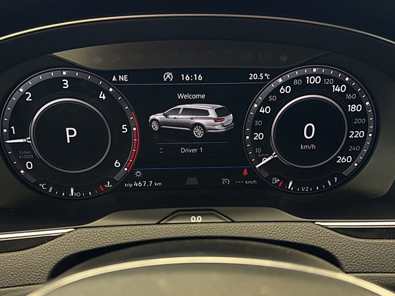 Volkswagen Passat Alltrack 25 of 27