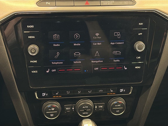 Volkswagen Passat Alltrack 27 of 27