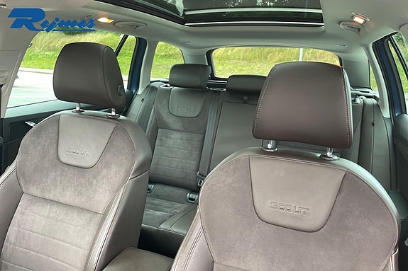 Skoda Octavia Scout 18 of 27