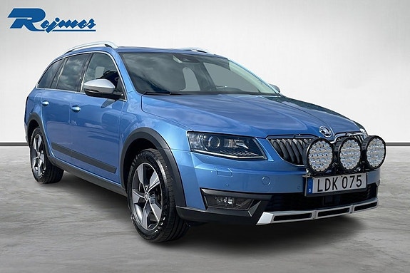 Skoda Octavia Scout 7 of 27