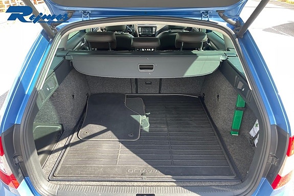 Skoda Octavia Scout 11 of 27