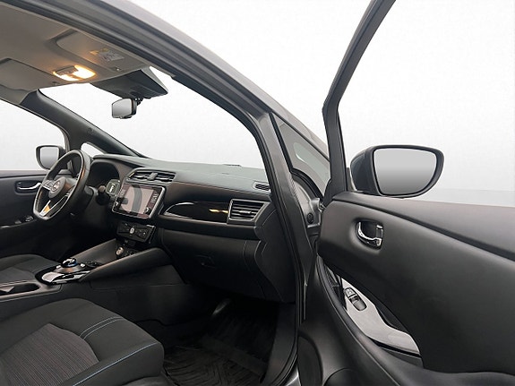 Nissan Leaf 14 of 30