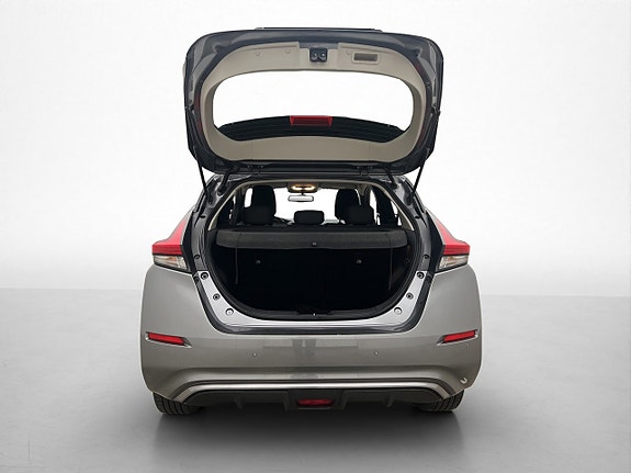 Nissan Leaf 29 of 30
