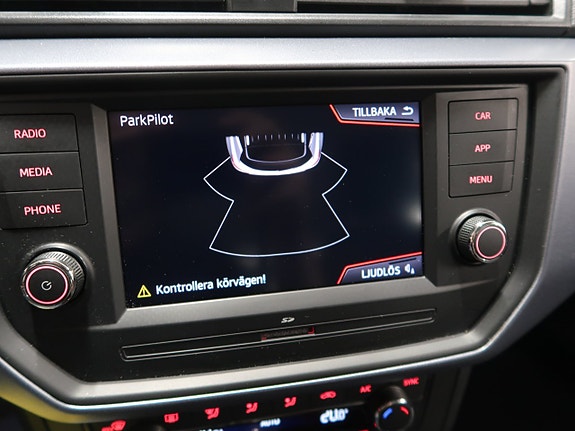 Seat Arona 22 of 24