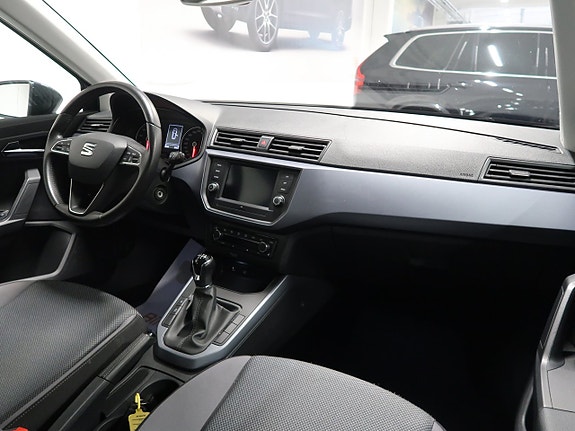 Seat Arona 16 of 24