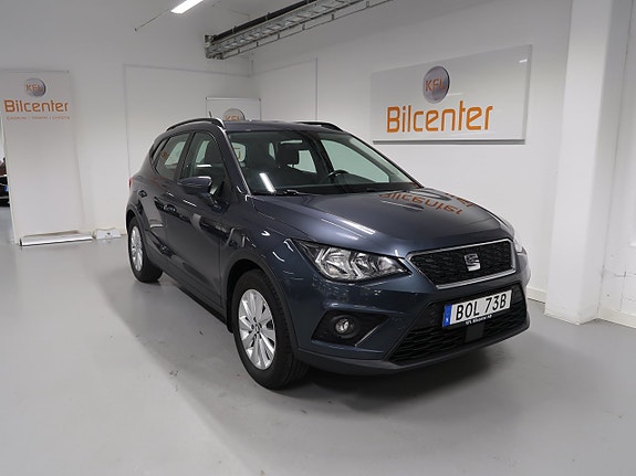 Seat Arona 3 of 24