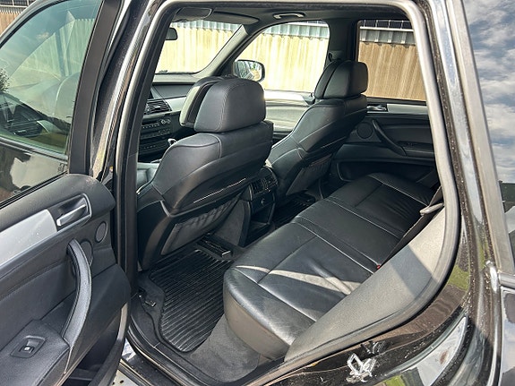 BMW X5 12 of 18