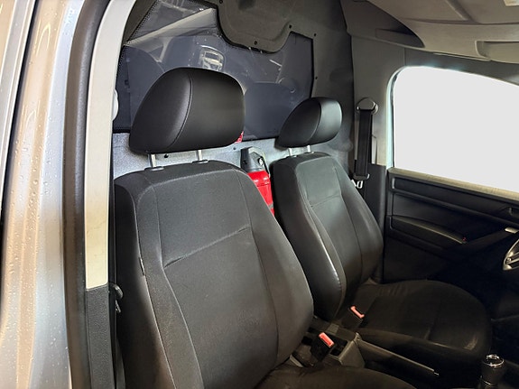 Volkswagen Caddy 17 of 19