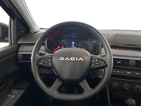 Dacia Sandero 9 of 12