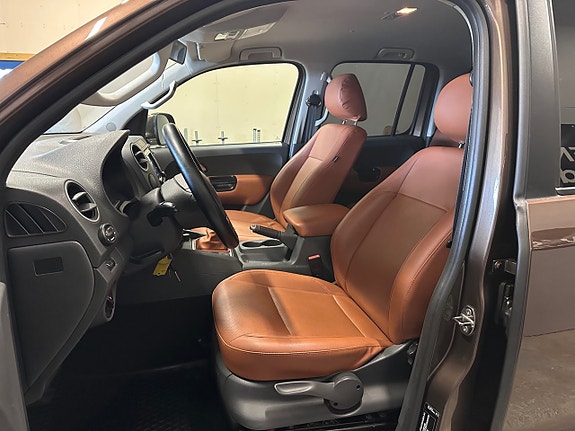Volkswagen Amarok 7 of 23
