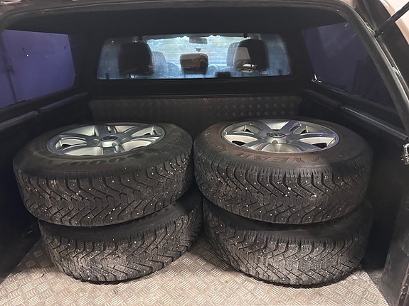 Volkswagen Amarok 23 of 23