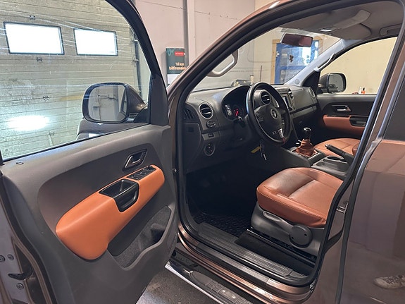Volkswagen Amarok 9 of 23