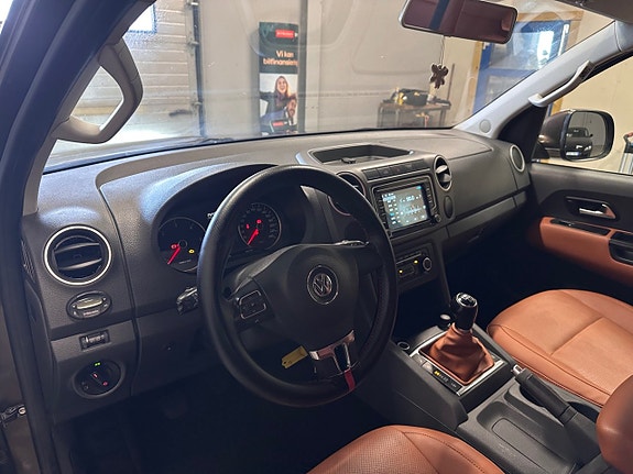 Volkswagen Amarok 10 of 23