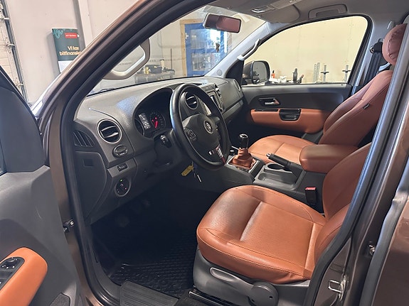 Volkswagen Amarok 8 of 23