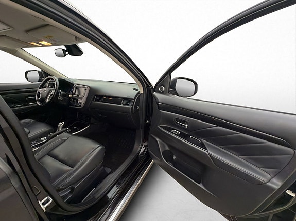 Mitsubishi Outlander 28 of 30