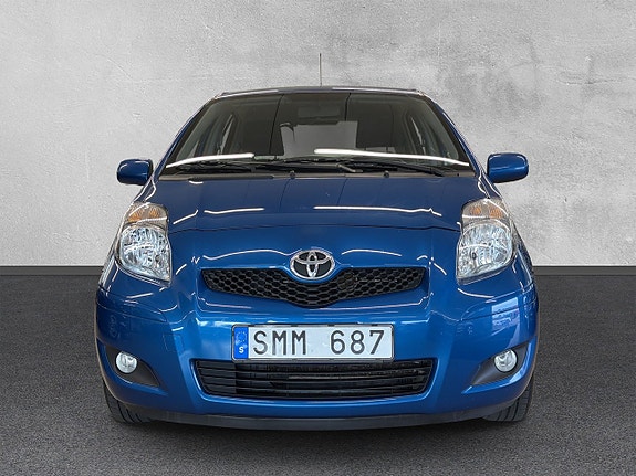 Toyota Yaris 8 of 19
