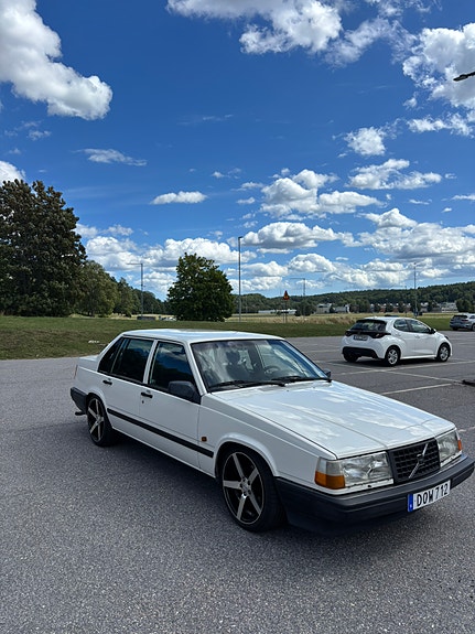 Volvo 940 2 of 7