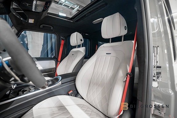 Mercedes-Benz G63 15 of 19