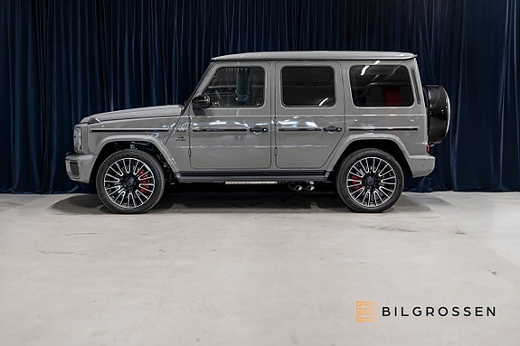 Mercedes-Benz G63 2 of 19
