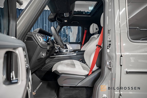 Mercedes-Benz G63 14 of 19