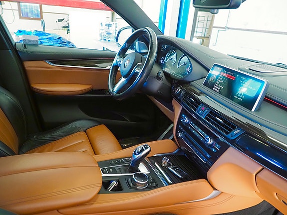 BMW X6 M 8 of 16